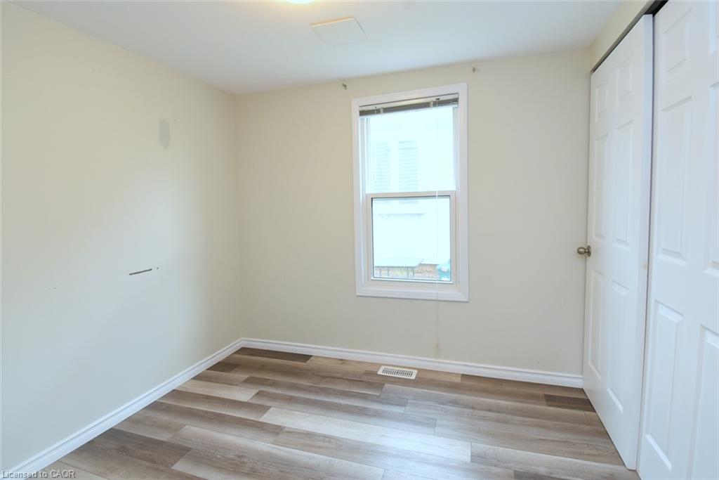 58 Wellington Street Property Photo 16