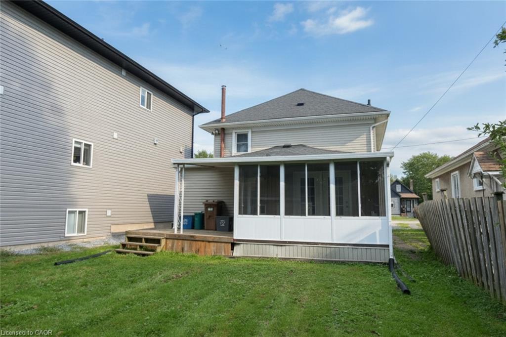 58 Wellington Street Property Photo 32