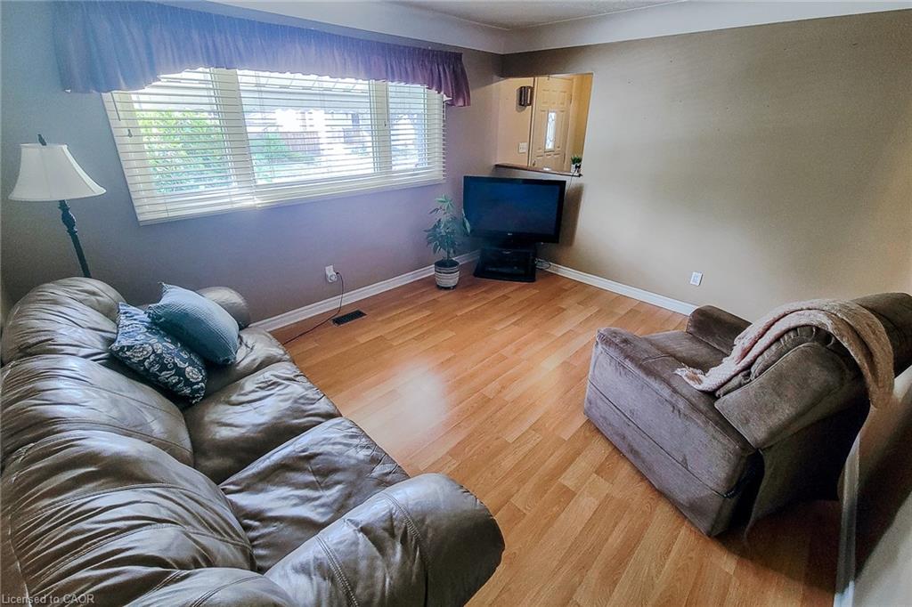 137 East 16th Street Property Photo 12