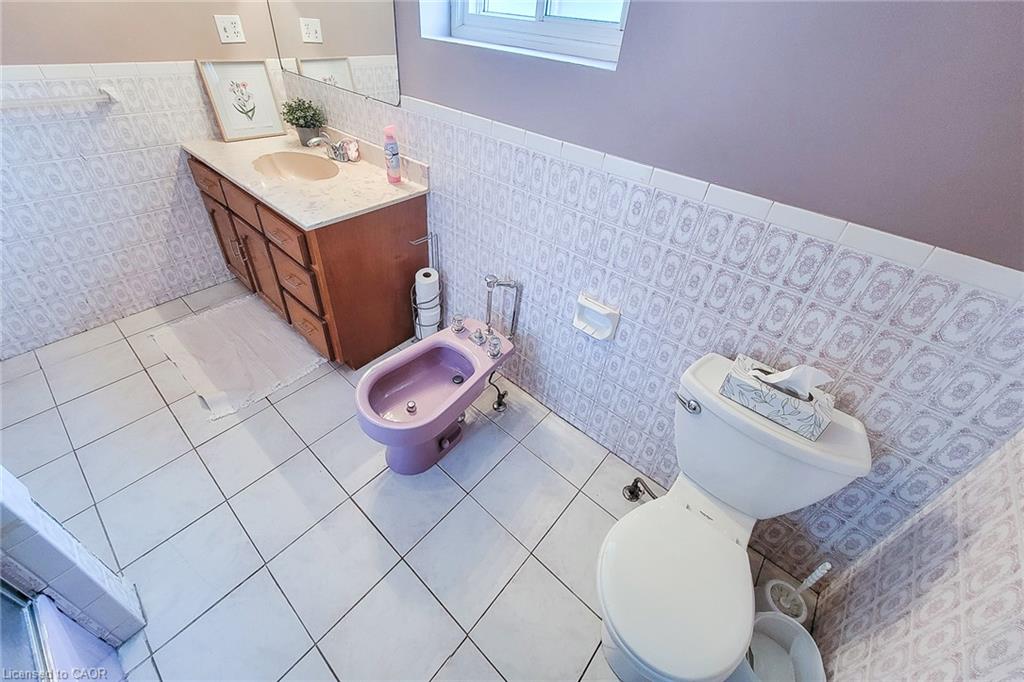 137 East 16th Street Property Photo 26