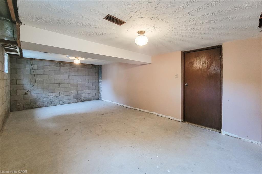 137 East 16th Street Property Photo 35