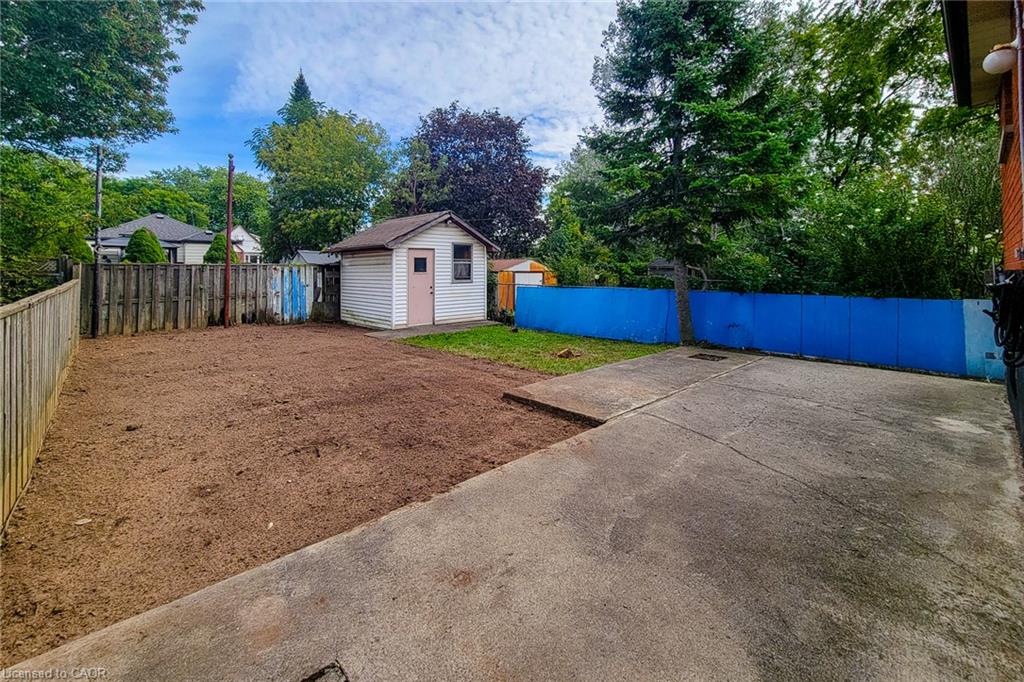 137 East 16th Street Property Photo 44