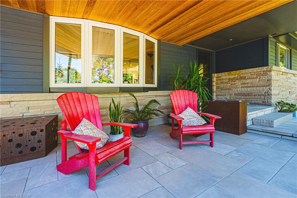 368 Philip Place Property Photo 5