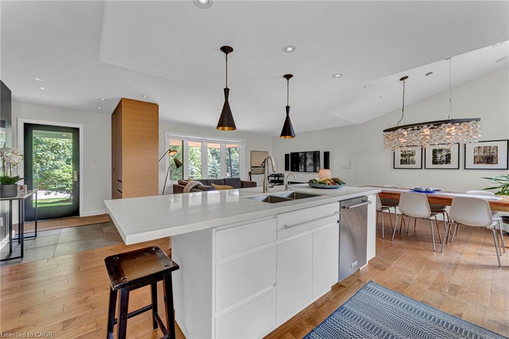 368 Philip Place Property Photo 15