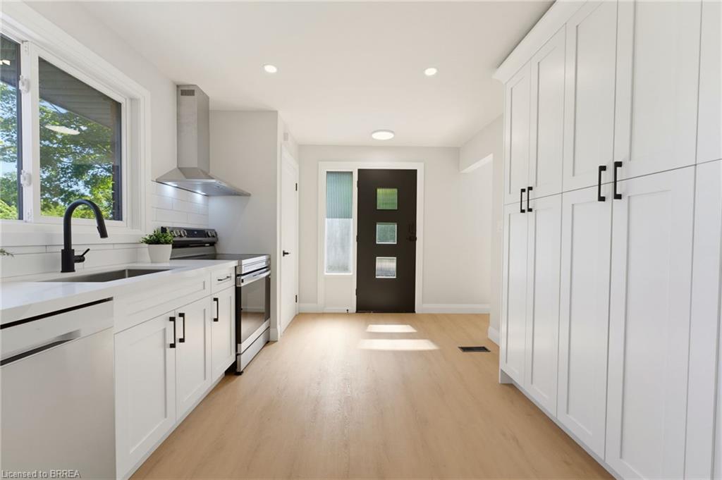 115 Evelyn Street Property Photo 3