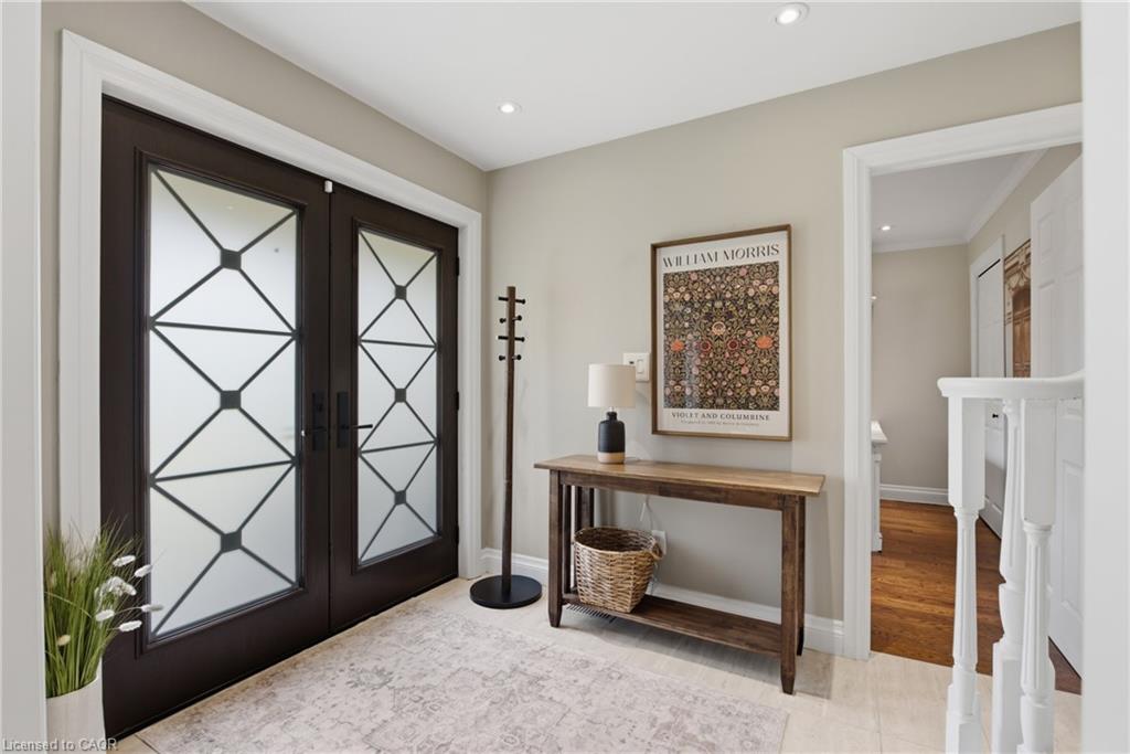 27 John Martin Crescent Property Photo 4
