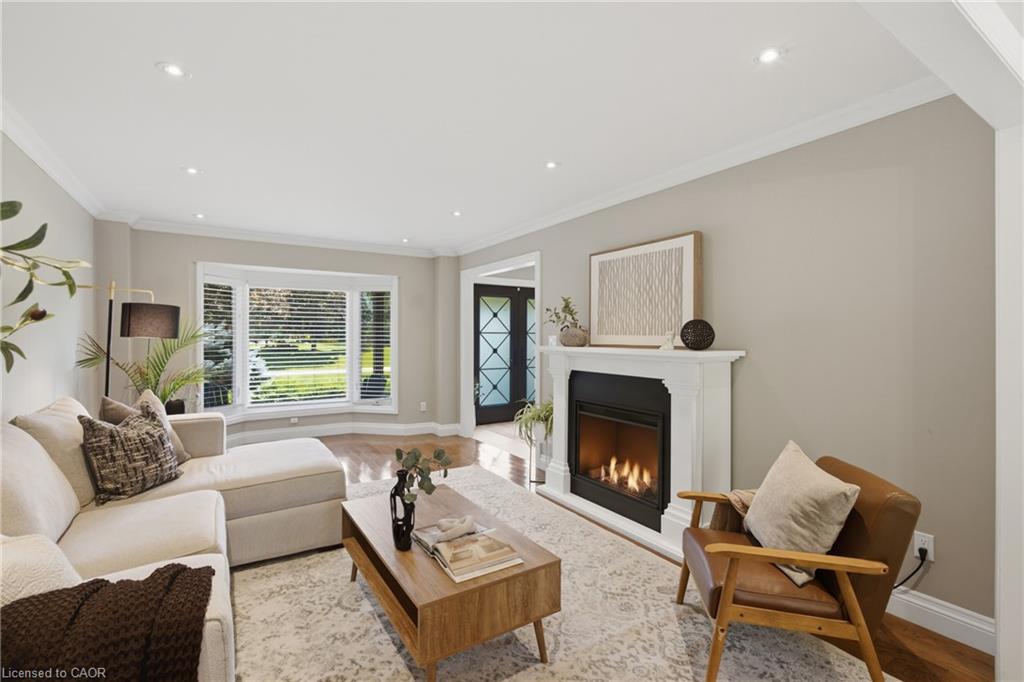 27 John Martin Crescent Property Photo 8