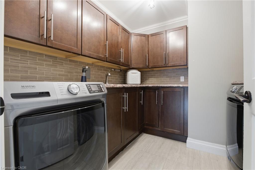 27 John Martin Crescent Property Photo 20