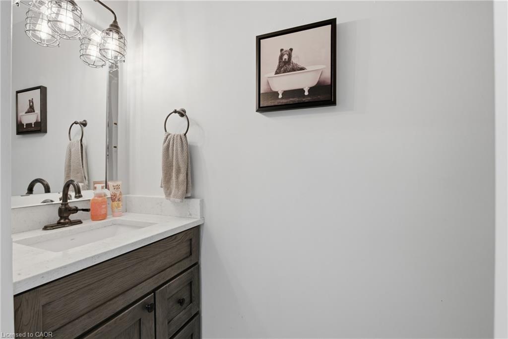 27 John Martin Crescent Property Photo 21
