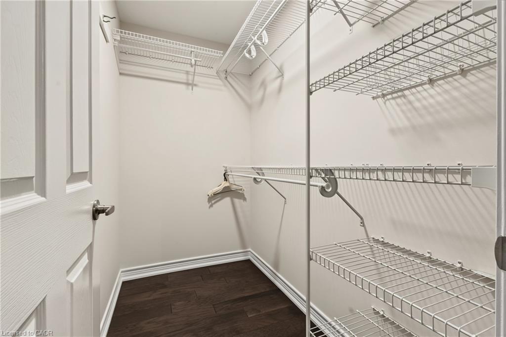 4-173 Wilson Street W Property Photo 19