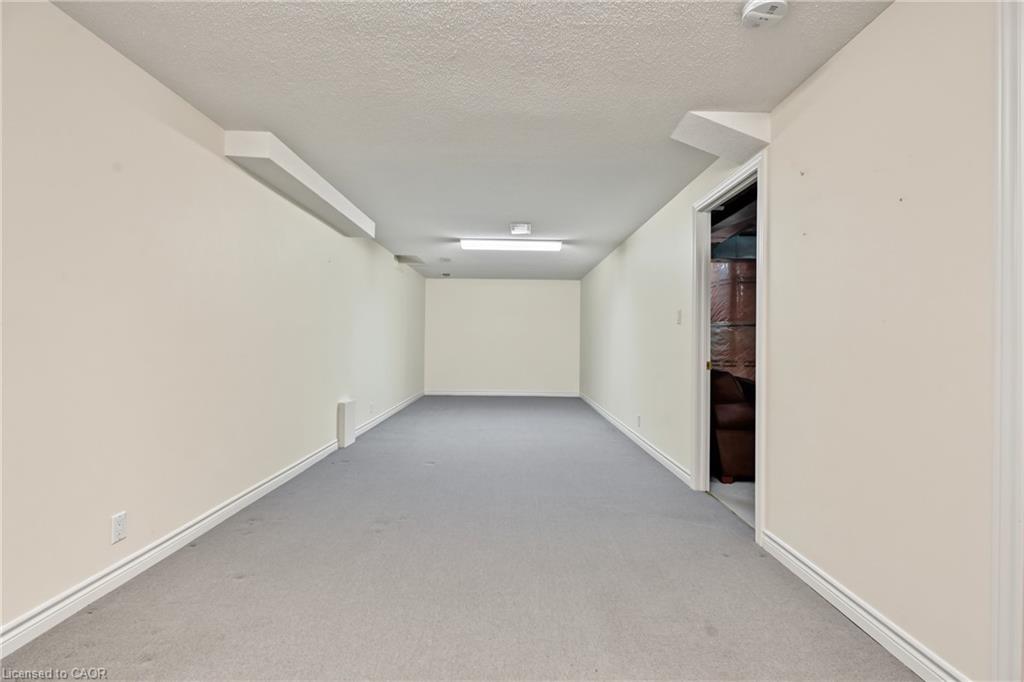 4-173 Wilson Street W Property Photo 24