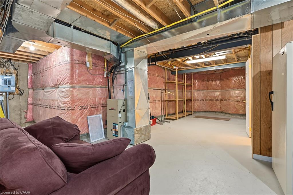 4-173 Wilson Street W Property Photo 26