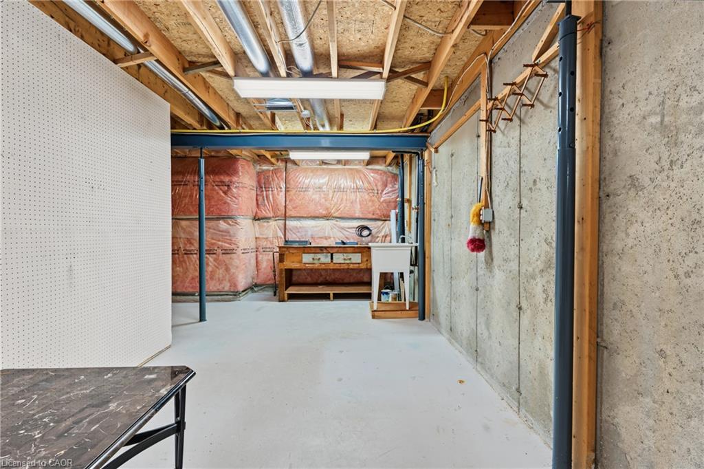 4-173 Wilson Street W Property Photo 29