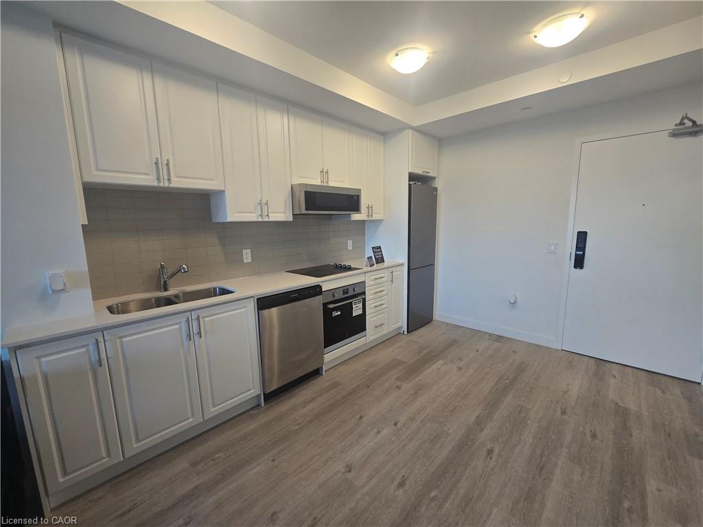 319-461 Green Road Property Photo 5