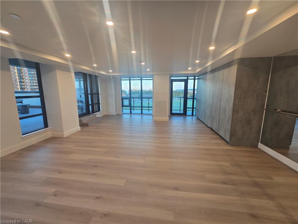 319-461 Green Road Property Photo 20