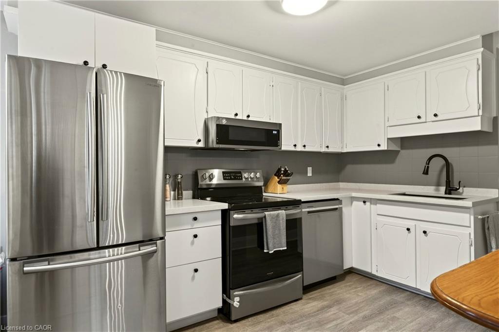 38 East 17th Street Property Photo 16