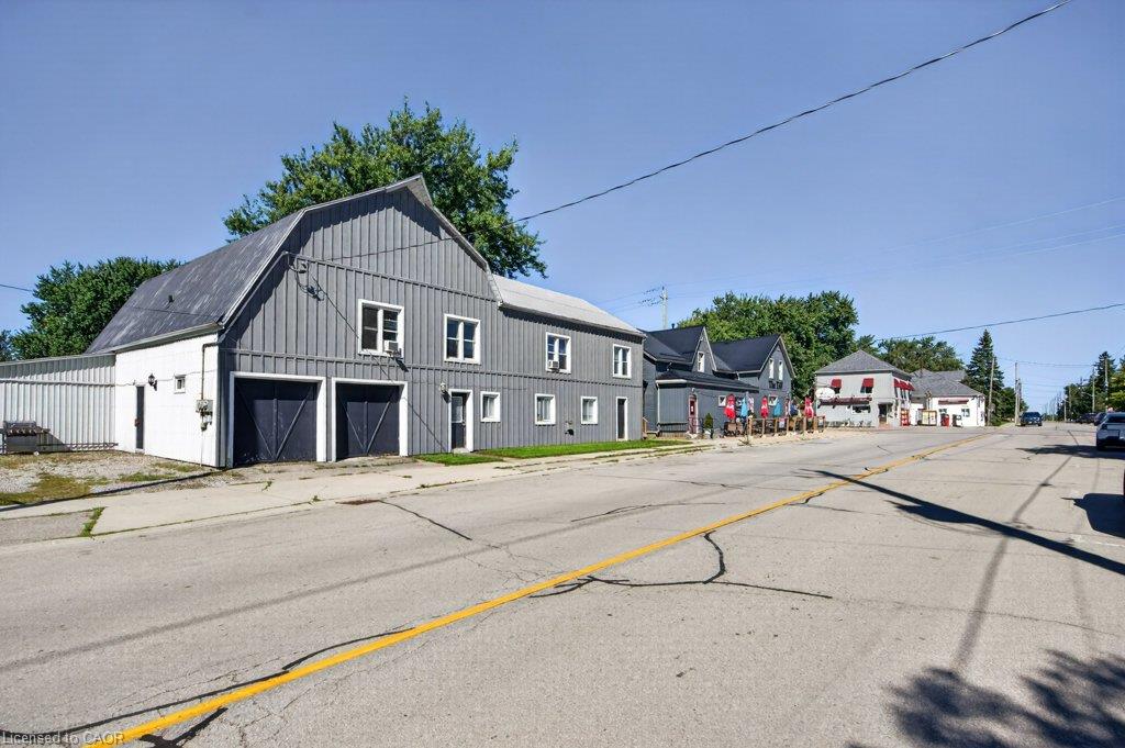 4 Erie Avenue Property Photo 3