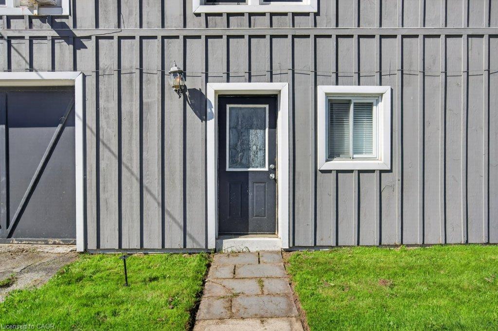 4 Erie Avenue Property Photo 6