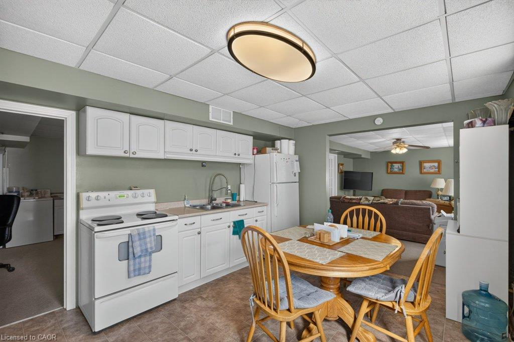 4 Erie Avenue Property Photo 8
