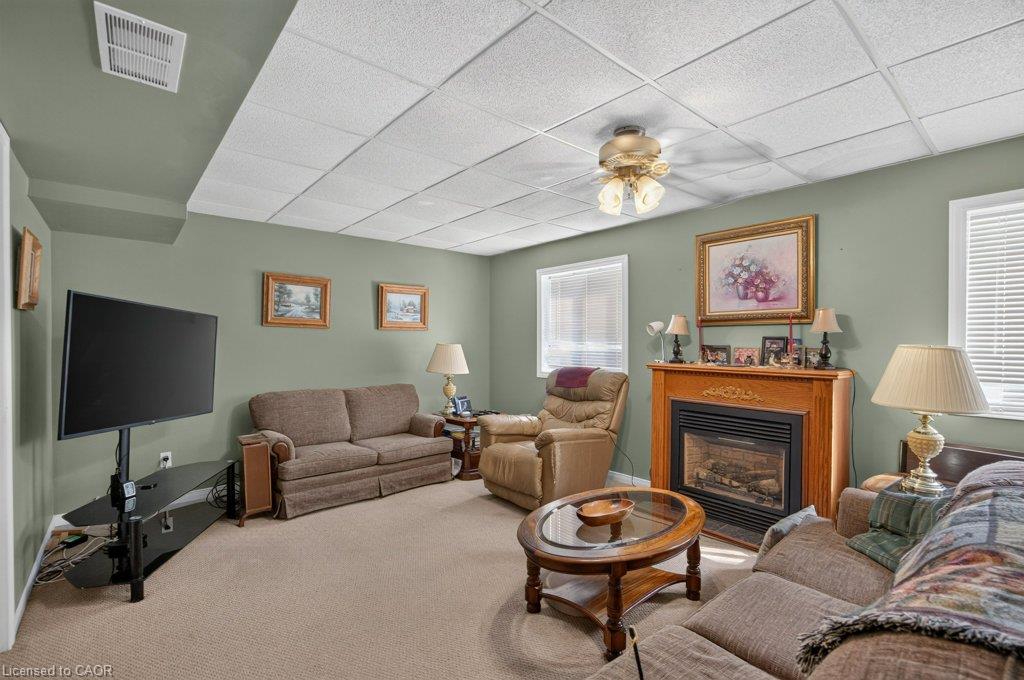 4 Erie Avenue Property Photo 11