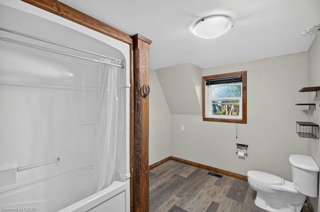 4 Erie Avenue Property Photo 35