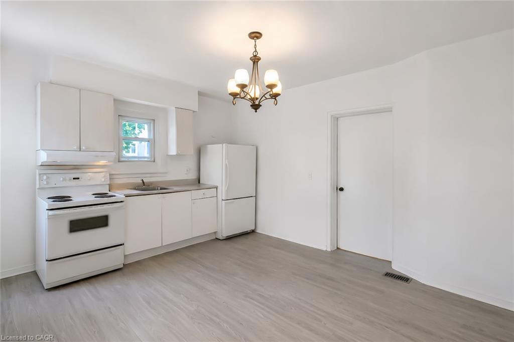 87 Lancaster Street W Property Photo 15