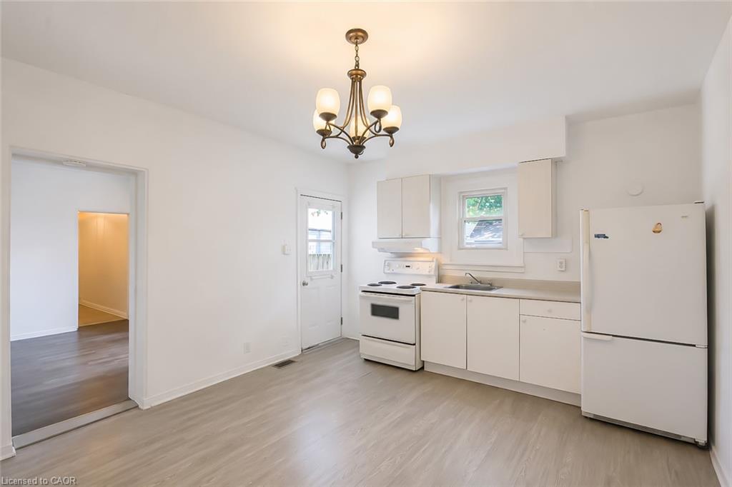 87 Lancaster Street W Property Photo 17