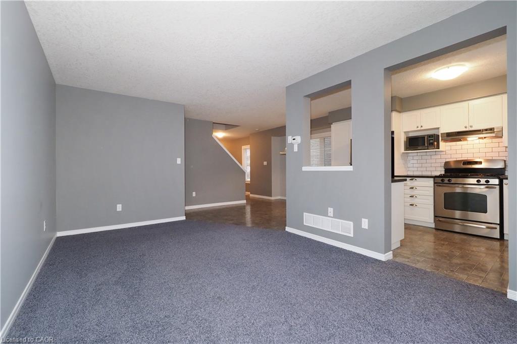 J37-7 Upper Mercer Street Property Photo 11
