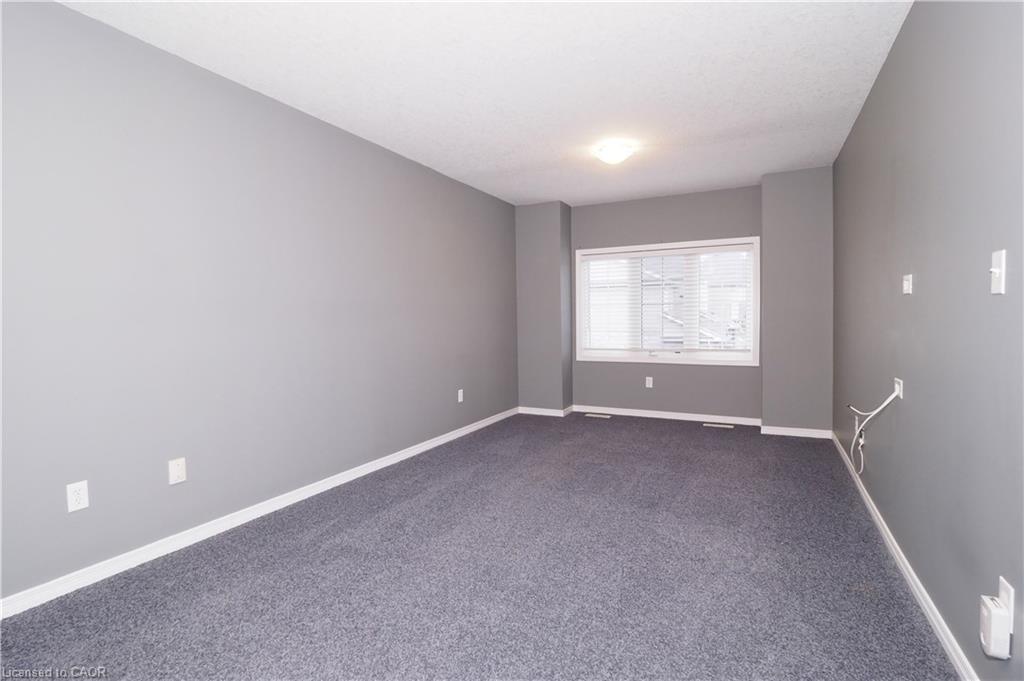 J37-7 Upper Mercer Street Property Photo 23