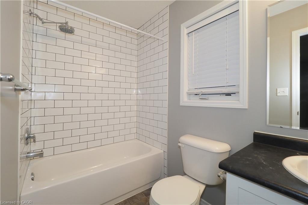 J37-7 Upper Mercer Street Property Photo 33