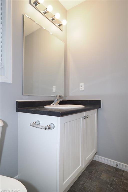 J37-7 Upper Mercer Street Property Photo 34