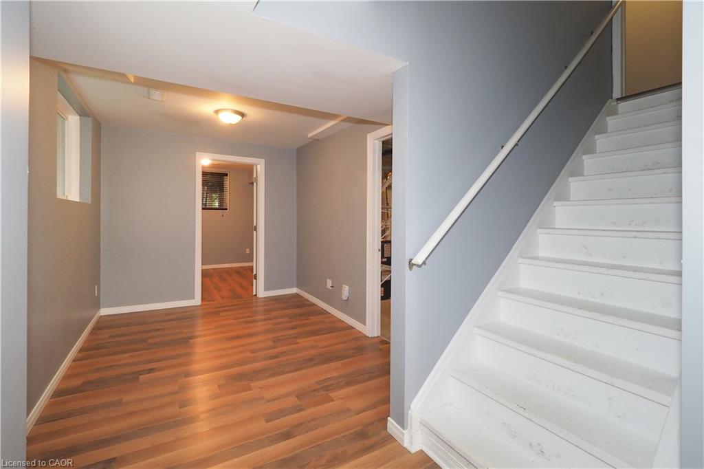 J37-7 Upper Mercer Street Property Photo 35