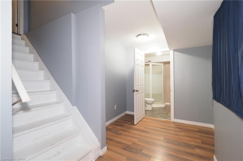 J37-7 Upper Mercer Street Property Photo 36