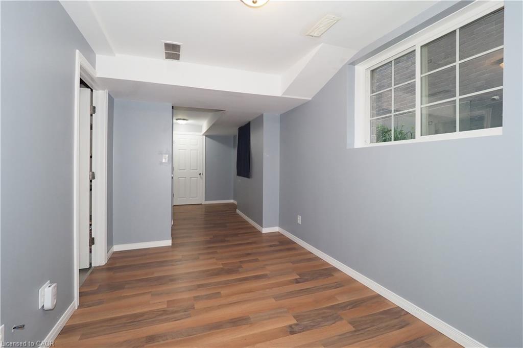 J37-7 Upper Mercer Street Property Photo 37