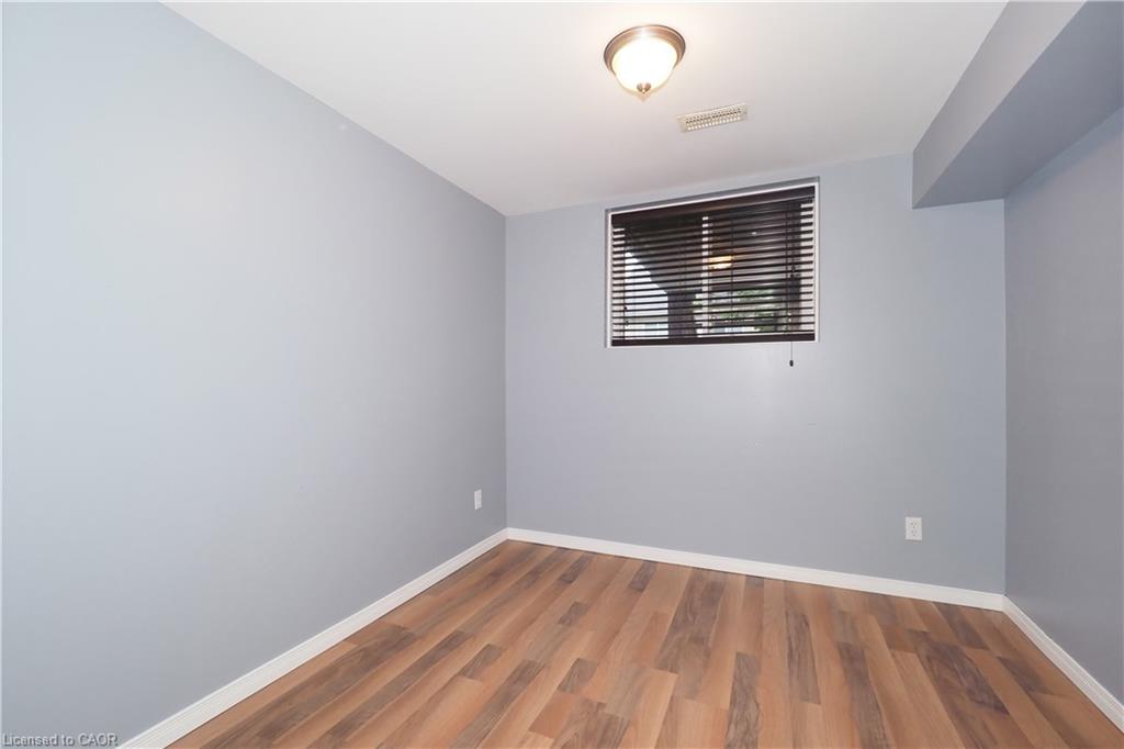 J37-7 Upper Mercer Street Property Photo 38