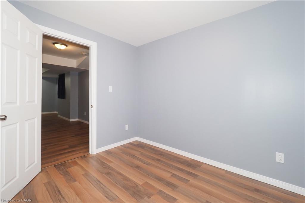 J37-7 Upper Mercer Street Property Photo 39