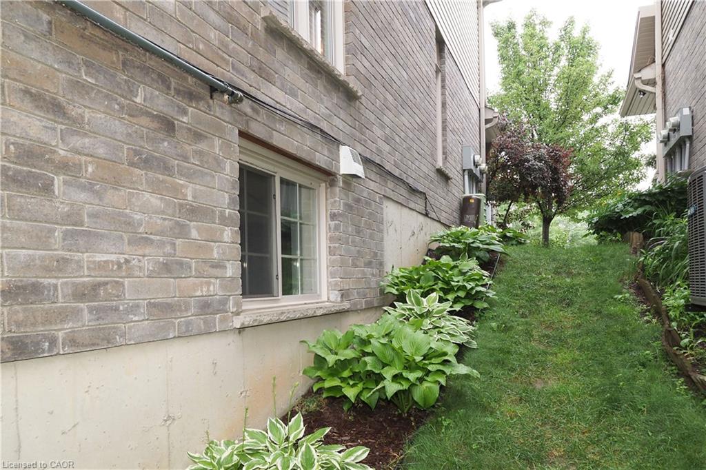J37-7 Upper Mercer Street Property Photo 47