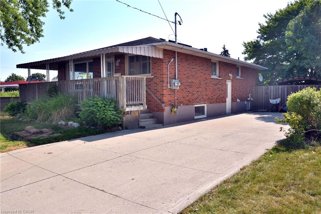 867 Upper Sherman Avenue Property Photo 1
