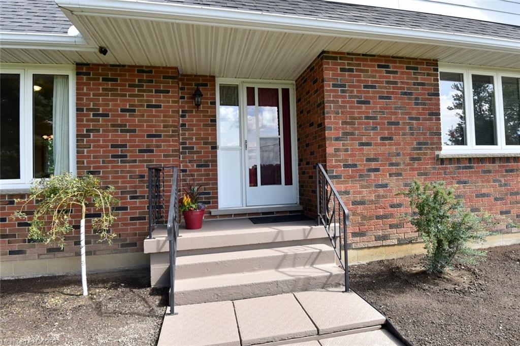 2407 Caistor Centre Road Property Photo 5
