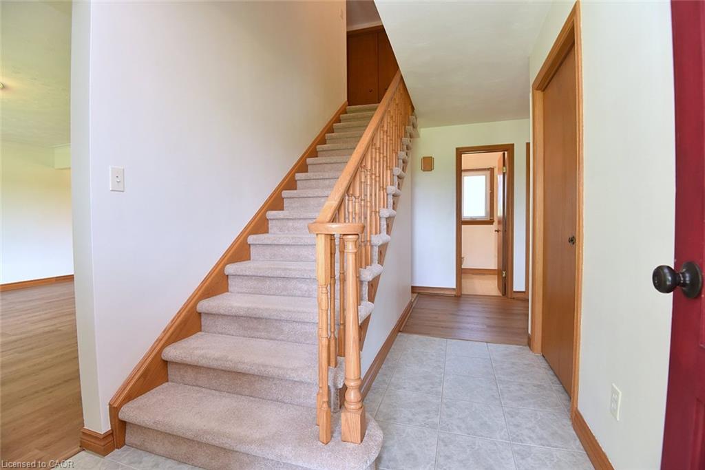 2407 Caistor Centre Road Property Photo 6