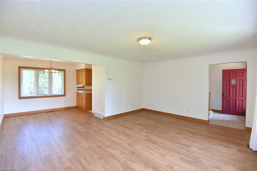 2407 Caistor Centre Road Property Photo 8