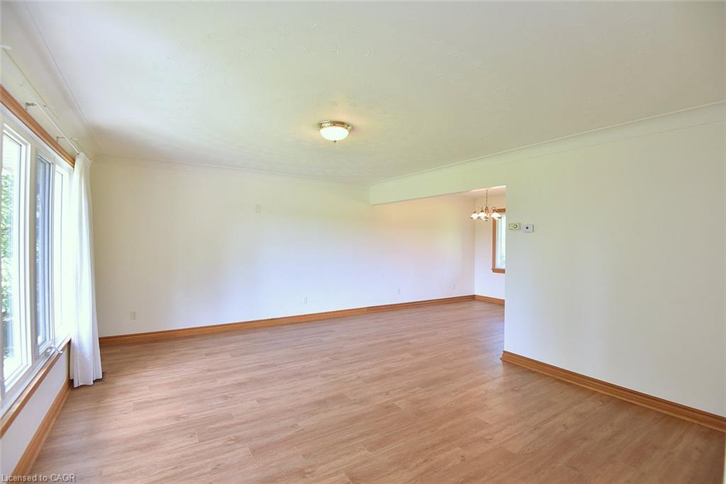 2407 Caistor Centre Road Property Photo 10