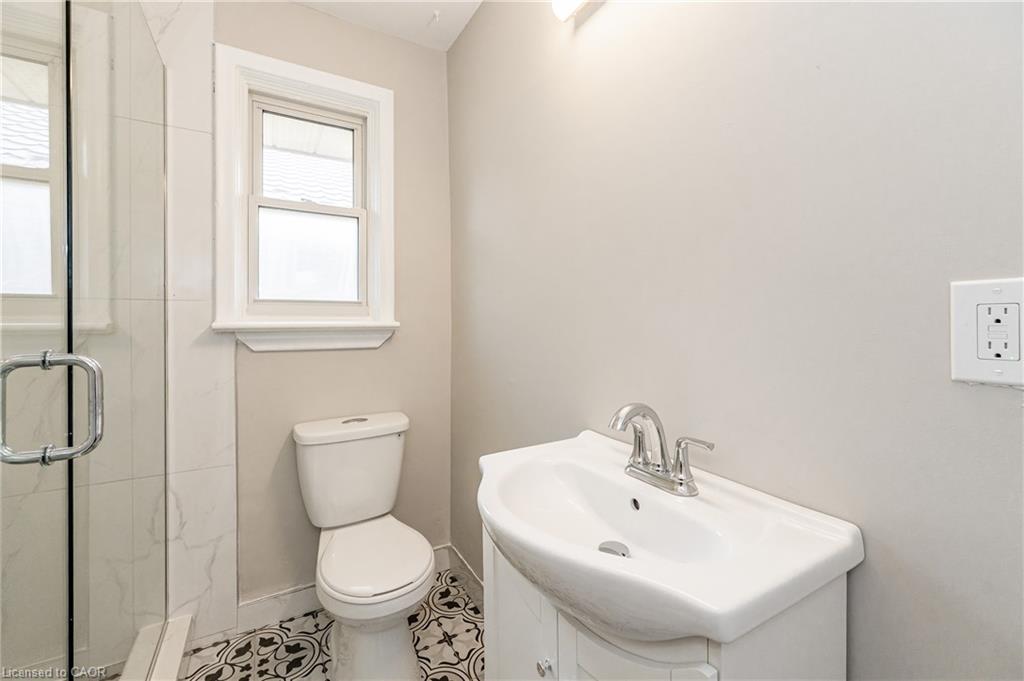 62 Sandra Avenue Property Photo 18