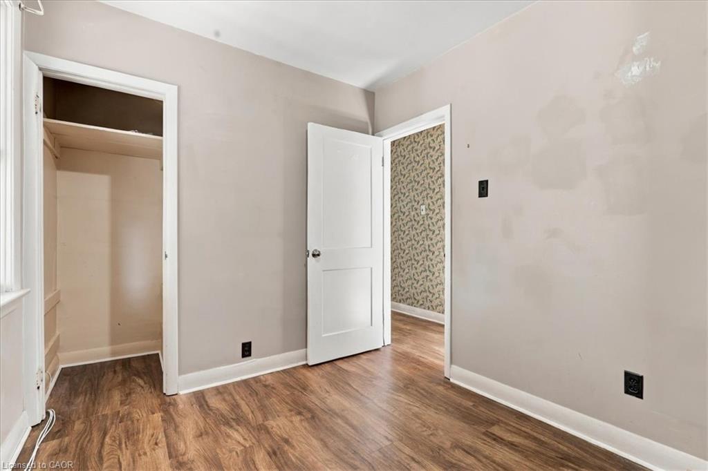327 Highland Road E Property Photo 16