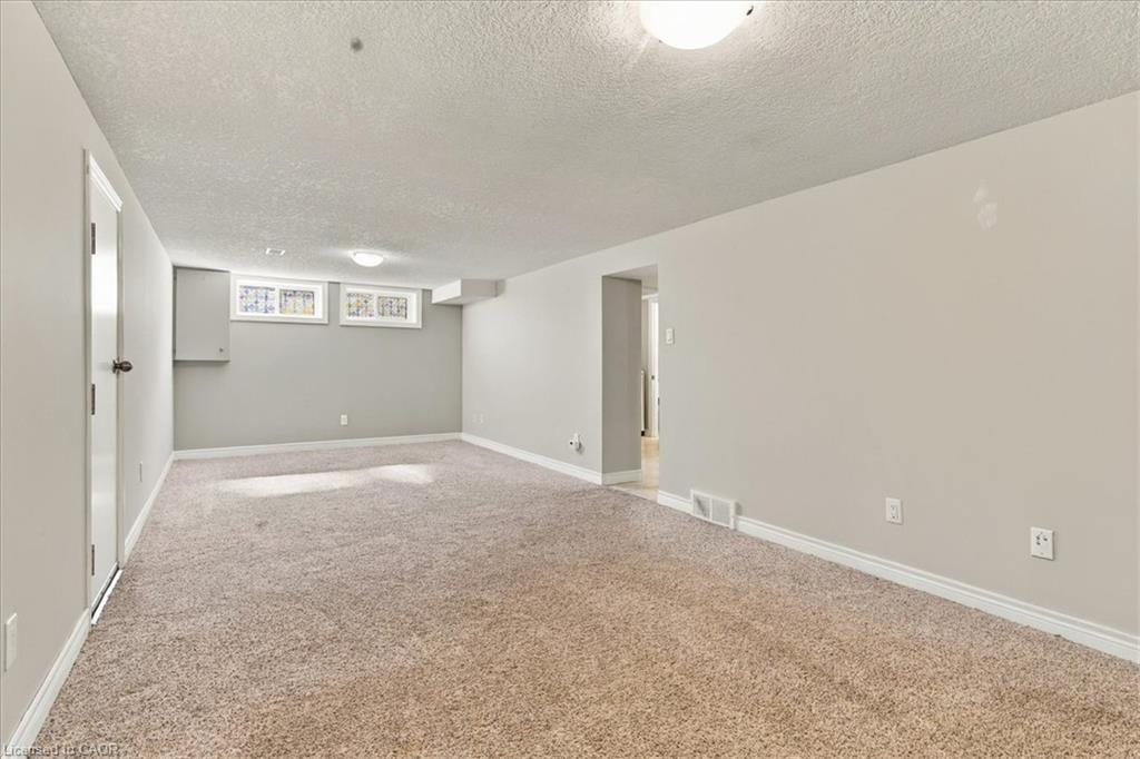 327 Highland Road E Property Photo 28
