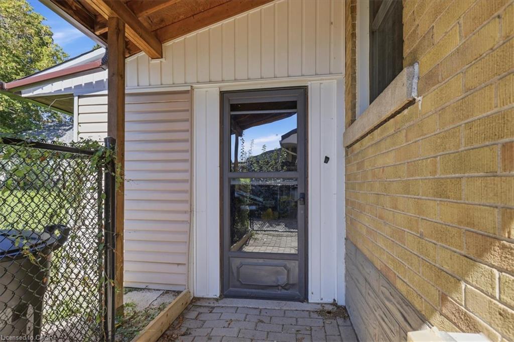 327 Highland Road E Property Photo 31