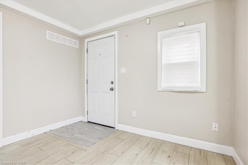 19 Bailey Street Property Photo 4
