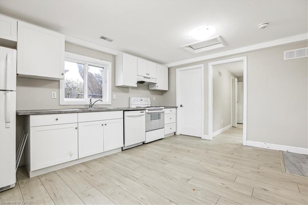 19 Bailey Street Property Photo 7