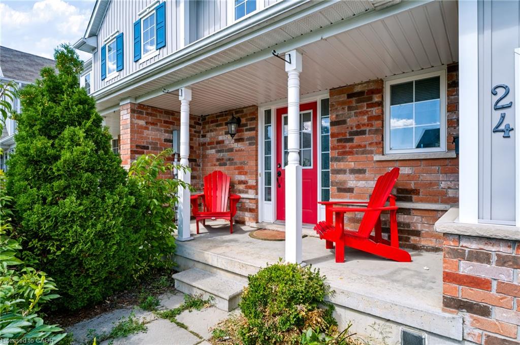 24 Fallingbrook Crescent Property Photo 3