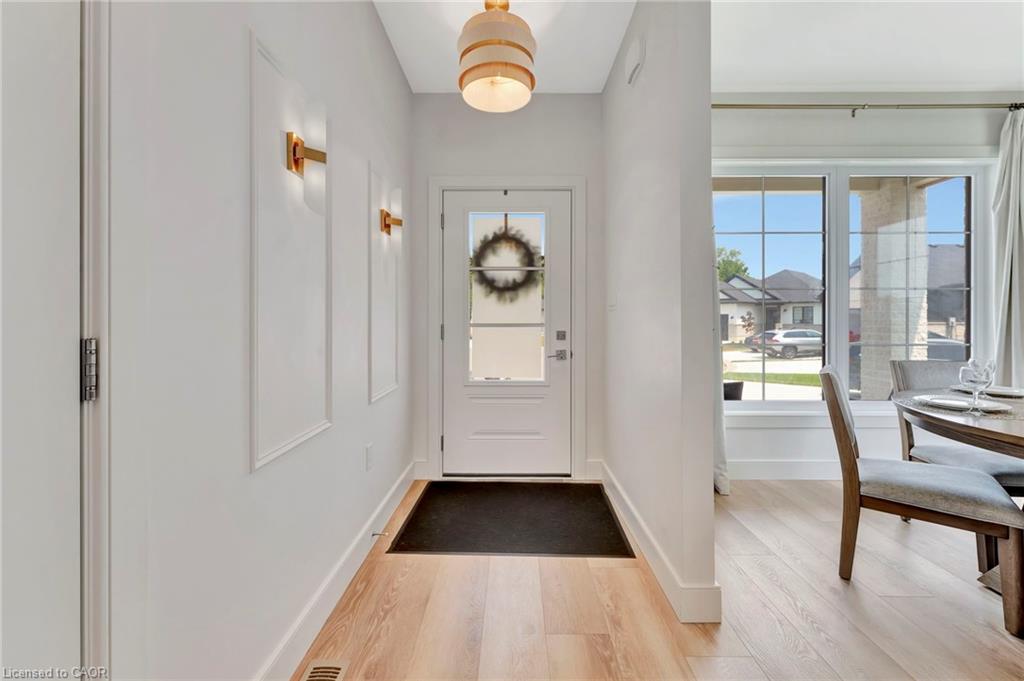 10 Macneil Court Property Photo 4